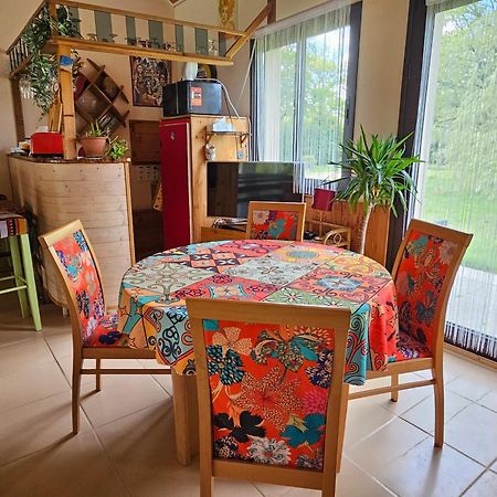 Le Domaine Des Sources Panzió Landévant Kültér fotó